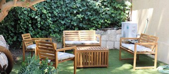 3-bedroom Oasis in Jerusalem with Outdoor Space