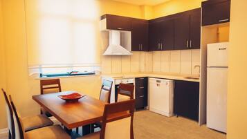 Exclusive Villa | In-room safe, desk, soundproofing, iron/ironing board