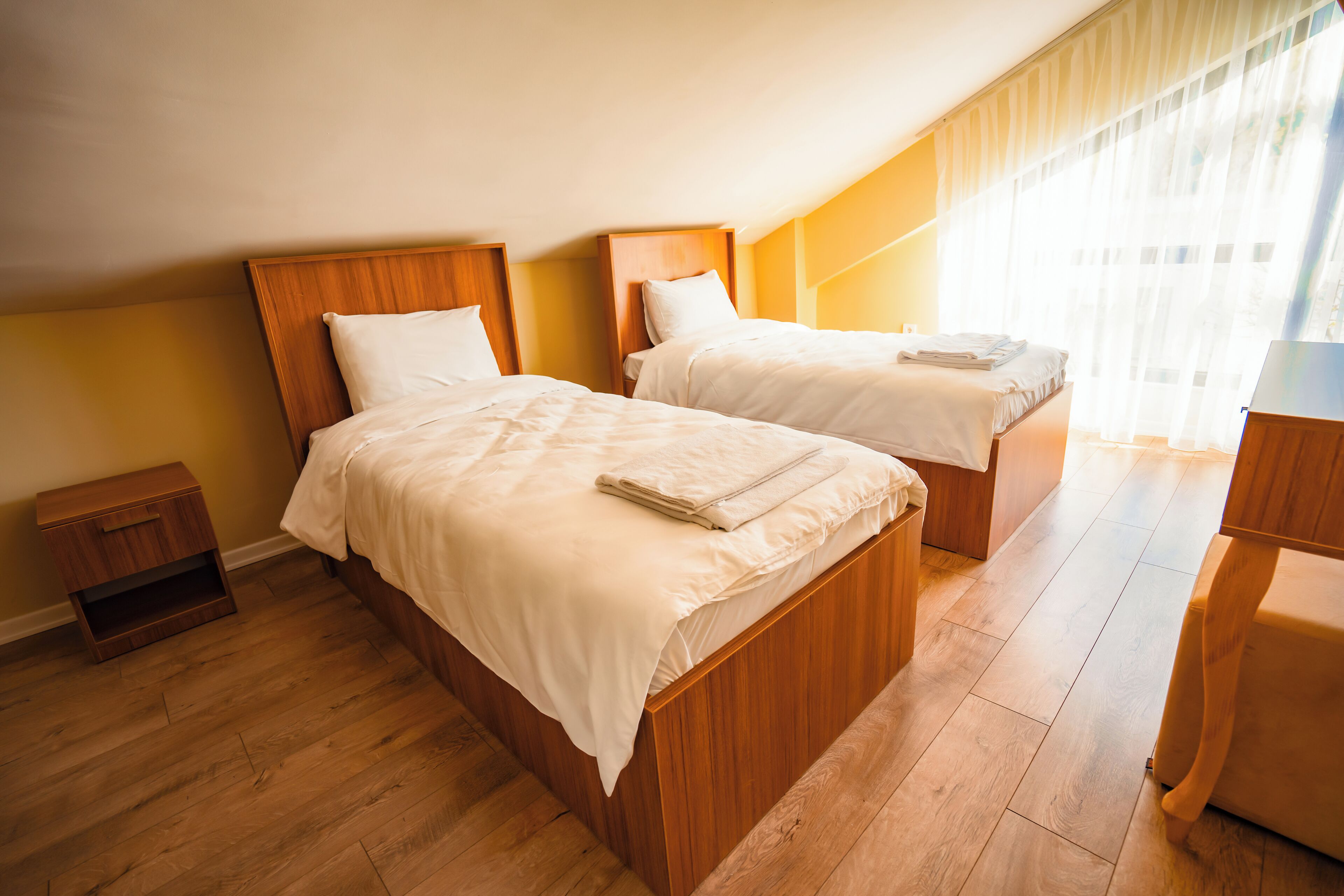 In-room safe, desk, iron/ironing board, free WiFi