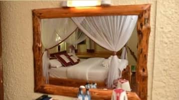 Superior Double Room, Balcony, Garden View | Free WiFi, bed sheets