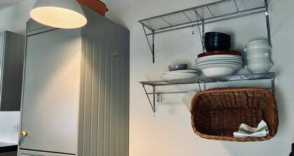 3-bed Seaside Haven - Sleeps 7 & Pet Friendly