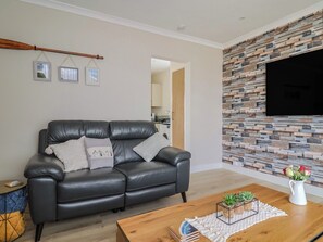 Living area - Cedar Drive (Weymouth)