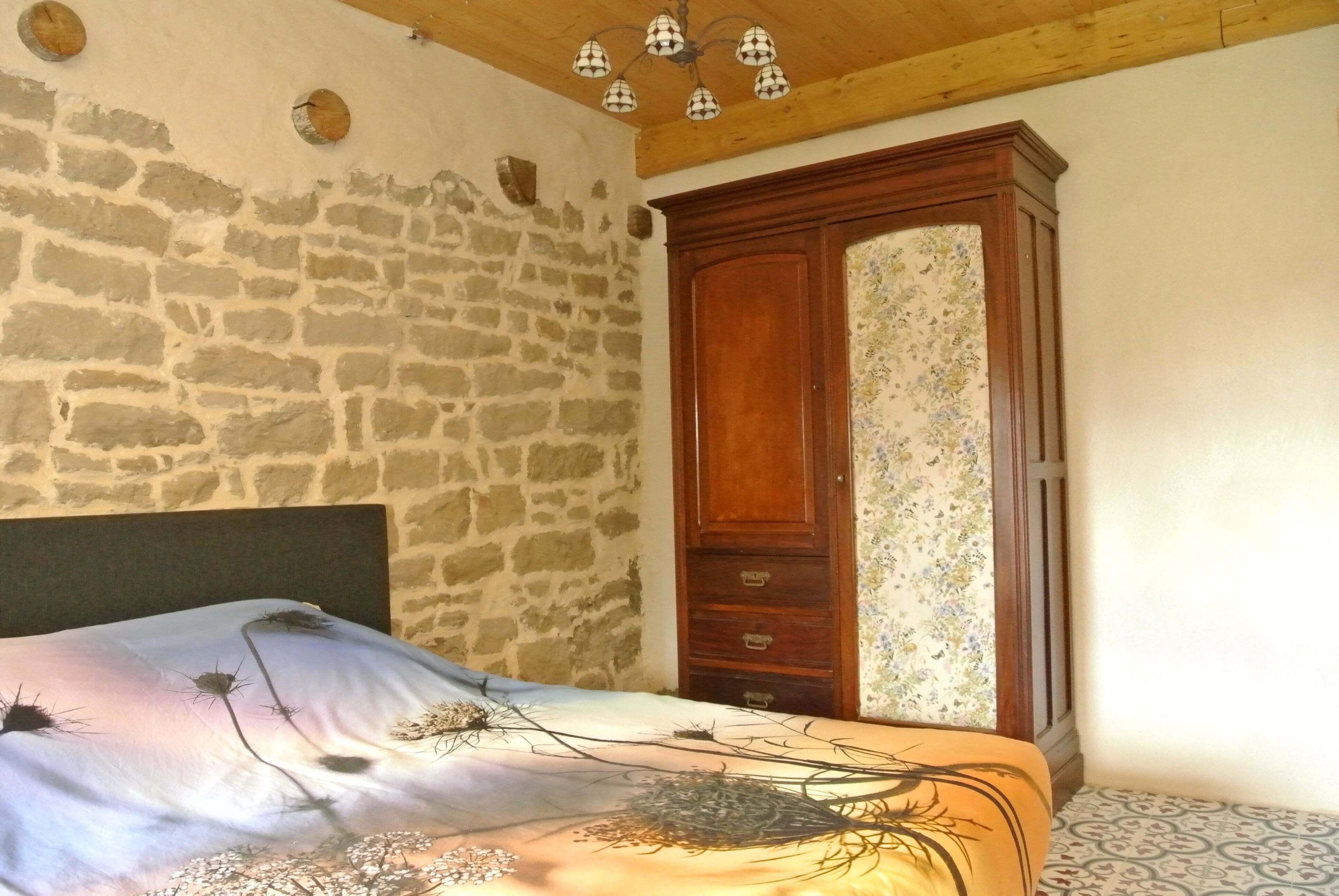 3 間睡房、熨斗/熨衫板、上網、床單