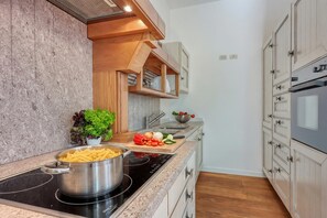 Unclassified image, 2 of 36, button - The Perfect View Penthouse Design Apt. (Mali Losinj)