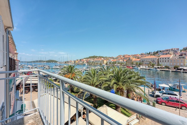 Family Penthouse, 2 Bedrooms, 2 Bathrooms, Sea Facing (The Perfect View Penthouse Design) | Balcony