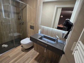 Hair dryer, towels, soap, shampoo - ARANDA FLEX LIVING (Aranda de Duero)