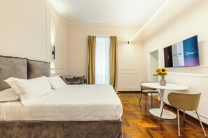 1 chambre, fer et planche Ă repasser, Wi-Fi gratuit, draps fournis