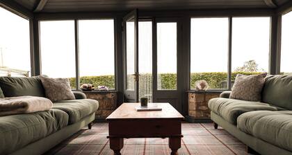 5-Bedroom Large Farmhouse | Near Morpeth | Hot Tub | Games Room | Sleeps 12