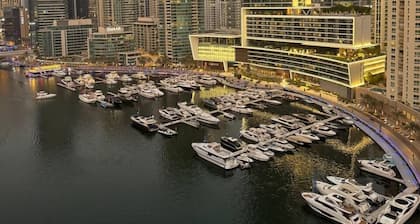 Lyo hostel Marina Whraf 1