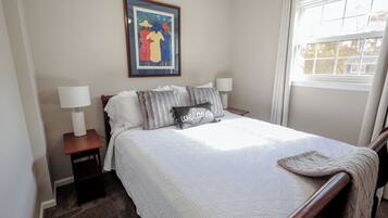 4 habitaciones, escritorio, tabla de planchar con plancha y wifi gratis