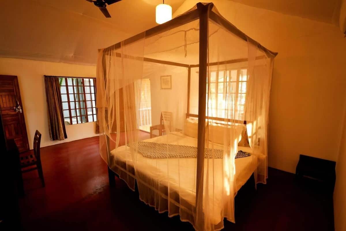 Comfort Room | Free WiFi