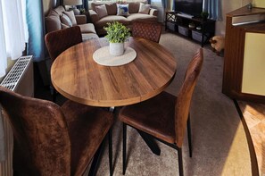 Dining - Cariad Bach 64 Dinas Cross (Newport)