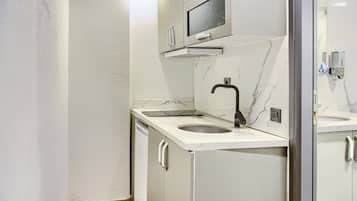 Comfort Double Room | Desk, laptop workspace, free WiFi