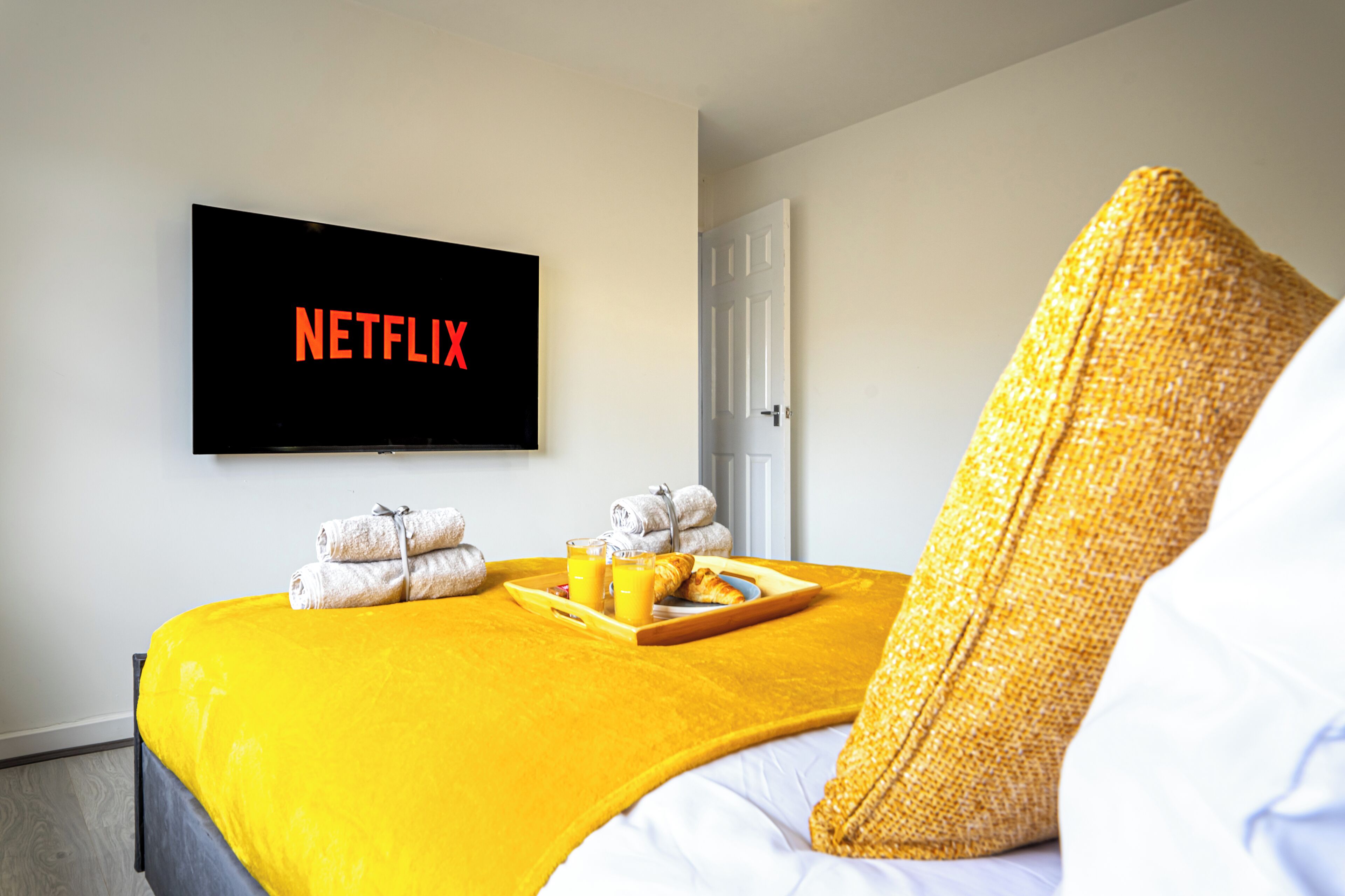 3 slaapkamers, een strijkplank/strijkijzer, wifi, beddengoed