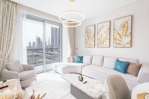 Apartment, 2 Bedrooms, City View | Living area