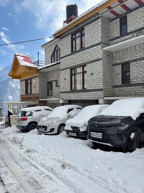 Fachada da propriedade