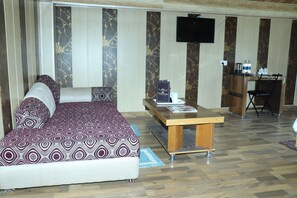 Quarto casal conforto | Wi-Fi de cortesia