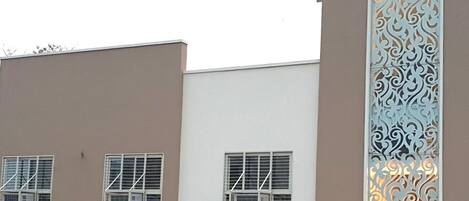 Fachada del alojamiento