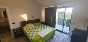 2 bedrooms, iron/ironing board, WiFi, bed sheets - Two-bedroom Luxury duplex penthouse apartment.special view of the sea and forest (Alanya)