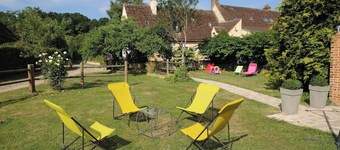 Lovely Perche house with tastefully furnished interior. Cosy bedrooms.
