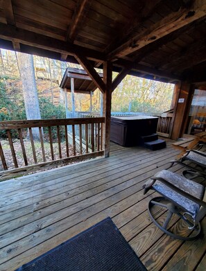 Signature Cabin, 3 Bedrooms, Non Smoking, Patio | Private spa tub - Private yet walking distance to downtown (Gatlinburg)