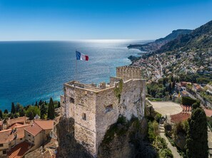 مكان جذب سياحي