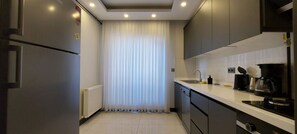 Apartment | 3 bedrooms, Internet