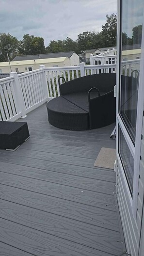 Terrace/patio - Seaside Haven Chalet in Newquay (New Quay)