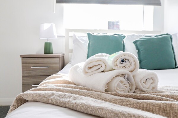 Cosy And Bright 1-bedroom Stay - Solent University