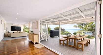 Waterfront Escape with Sunset Views & Kayaks