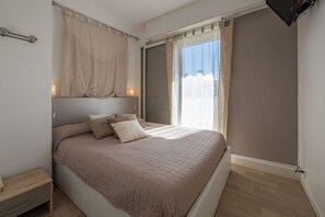 1 Schlafzimmer, BĂŒgeleisen/BĂŒgelbrett, BettwĂ€sche