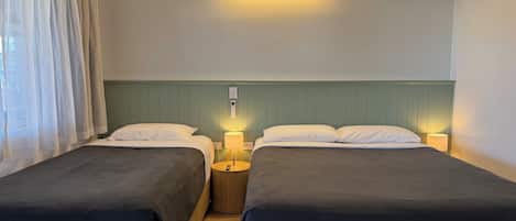 Superior Quadruple Room | Soundproofing, free WiFi, bed sheets