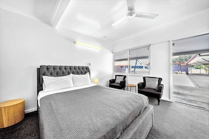 Desk, laptop workspace, free WiFi, bed sheets