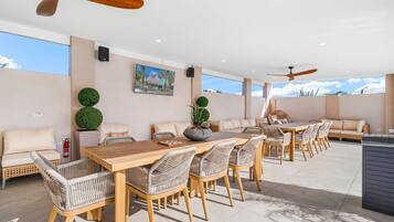 House (Multiple Bedrooms) | Property amenity