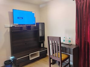 In-room safe, blackout curtains, soundproofing, free WiFi