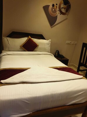 Single Room, City View
