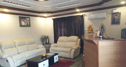 Hotel APM Grand