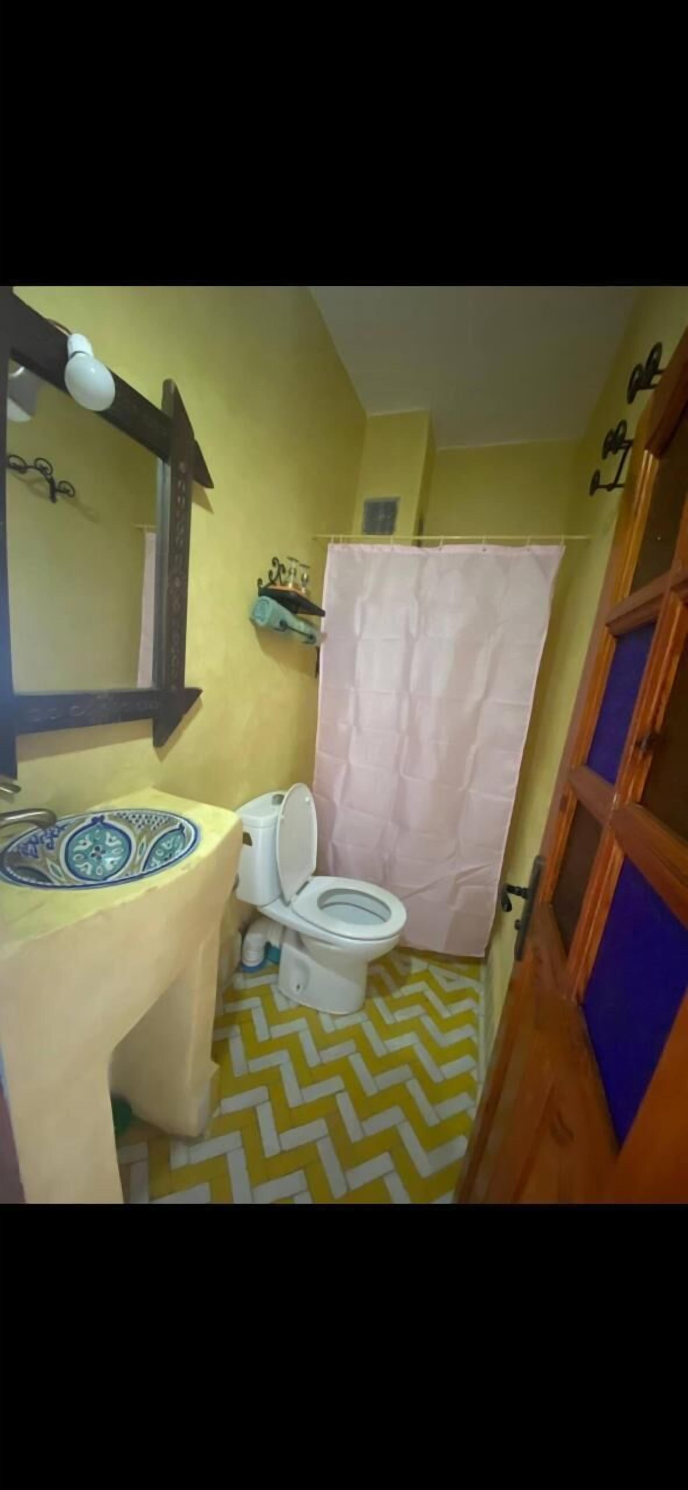 Tvåbäddsrum Deluxe - utsikt mot staden | Gratis wi-fi