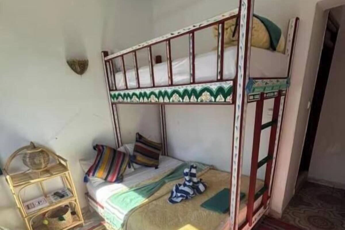 Tomannsrom – deluxe, byutsikt | Wi-fi (inkludert)