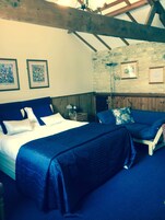 双人房或双床房 | 免费 WiFi