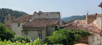 House for 4 people in the heart of the village of Barjols