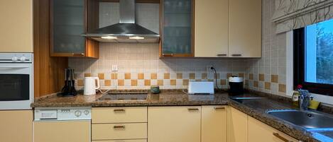 Fridge, microwave, oven, dishwasher