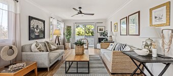 Blue Island - Pet Friendly - 1 Min Walk to Beach