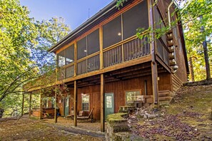 Exterior - Ski Cabin-Free Rec Access-Hot Tub-Gas Fireplace! (Mc Gaheysville)