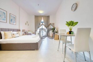 1 chambre, fer et planche à repasser, Wi-Fi, draps fournis