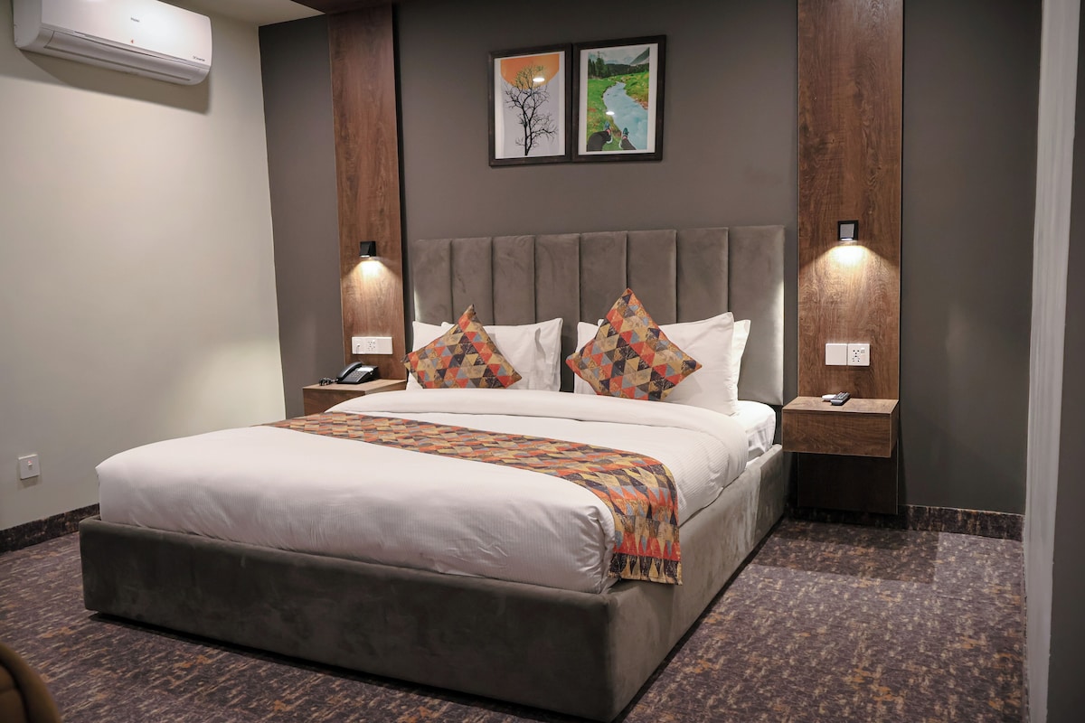 Executive Double Room | WiFi (free), bed sheets