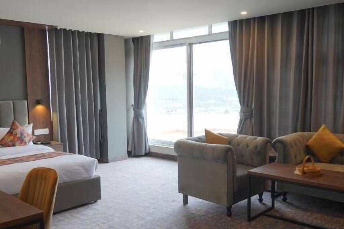 Premium Room, Mountain View | WiFi (free), bed sheets