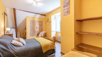 2 slaapkamers, een strijkplank/strijkijzer, wifi