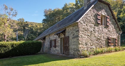 Maison de vacances 'Baou' avec vue sur la montagne, terrasse privée et Wi-Fi