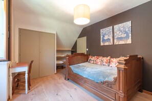 2 habitaciones, tabla de planchar con plancha y wifi